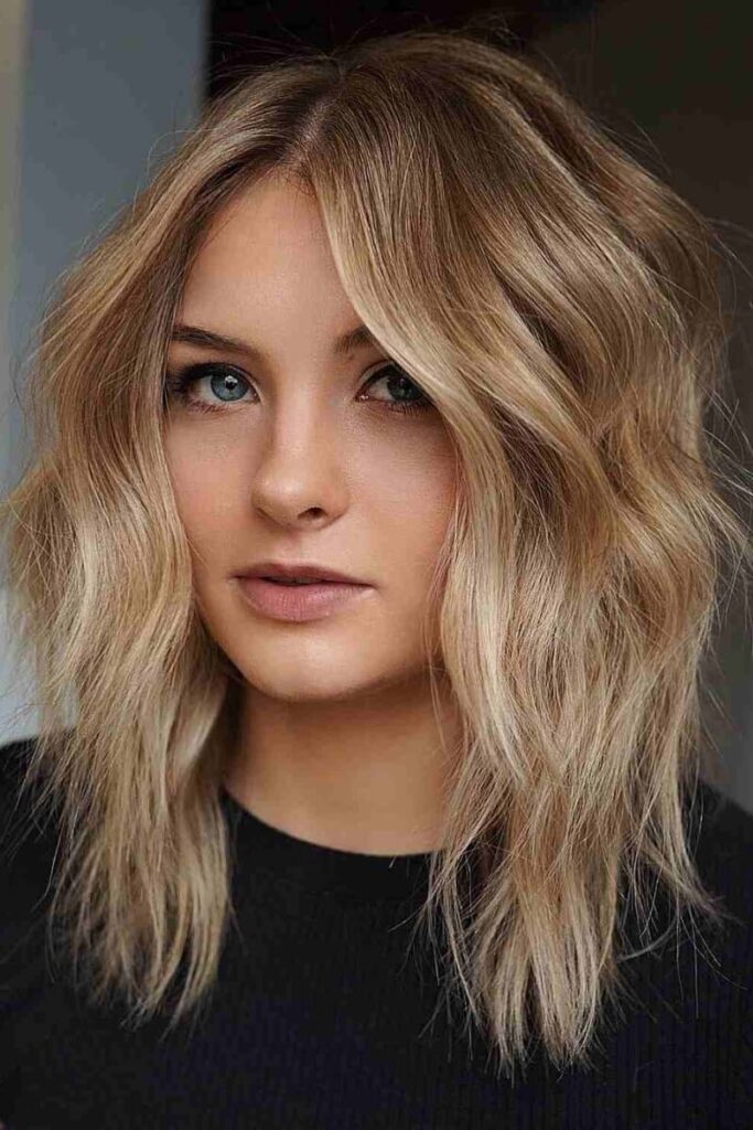 Tousled Lob With Face-framing Highlights