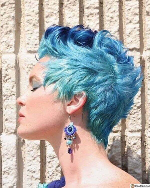 hairstyles for blue hair
